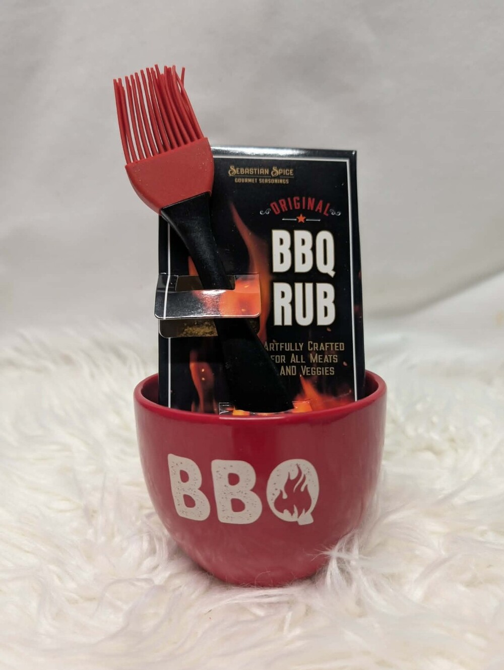 New Red BBQ Basting Brush & Rub Set -
